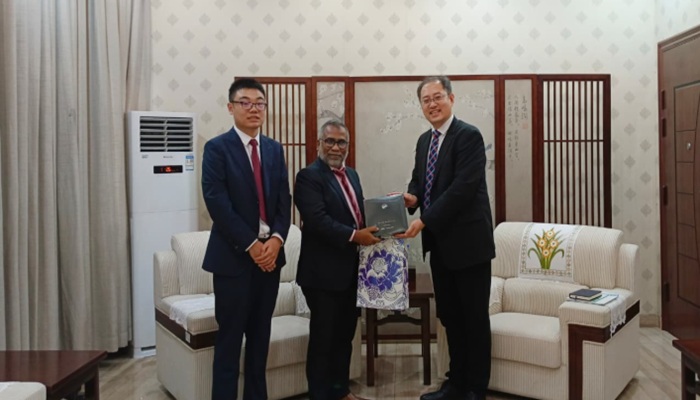 চীনা দূতাবাসের কালচারাল কাউন্সিলরের সঙ্গে ইবি ভাইস চ্যান্সেলরের সাক্ষাৎ